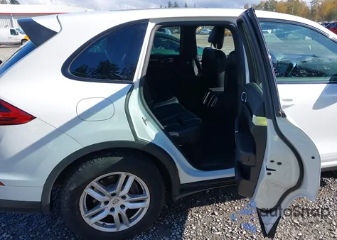 2016 Porsche Cayenne z USA, uszkodzony, nr VIN WP1AA2A29GLA01362